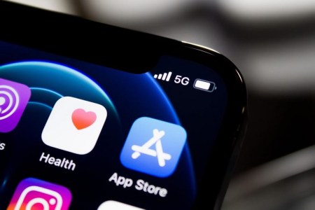 Apple удалила из App Store приложение для знакомств антипрививочников