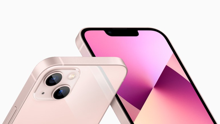 iPhone 13 получил переработанный блок камеры, уменьшенную «чёлку» и «самый производительный» процессор A15 Bionic