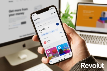 Британська фінтех-компанія Revolut вже найняла 20 IT-спеціалістів в Україні та планує довести їх кількість до 100 до кінця 2022 року