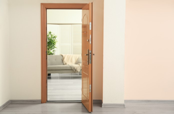 материалы для входных дверей в квартиру