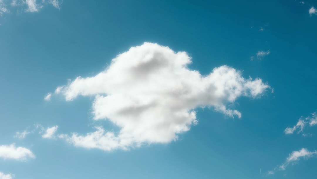 Как выбрать облачную CRM-систему для малого бизнеса: пошаговая инструкция 2025